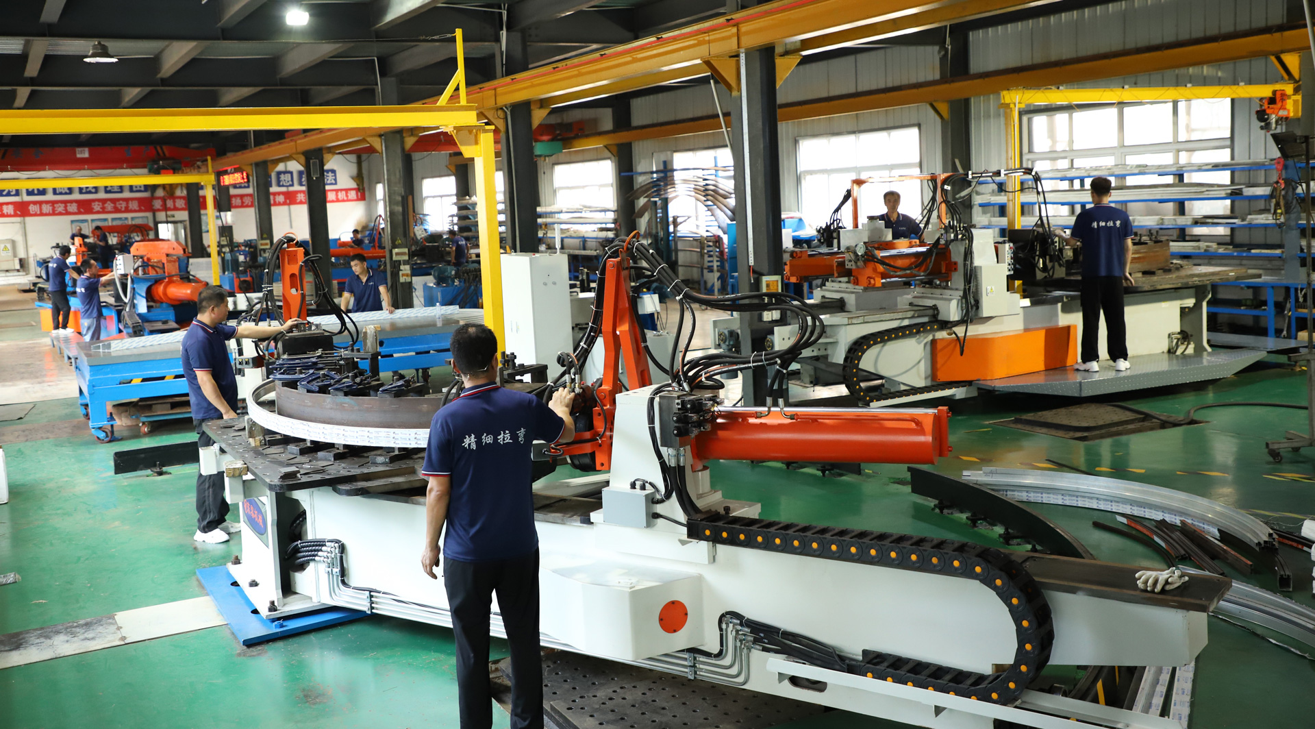 聯(lián)系北京盛達(dá)偉業(yè)型材拉彎廠