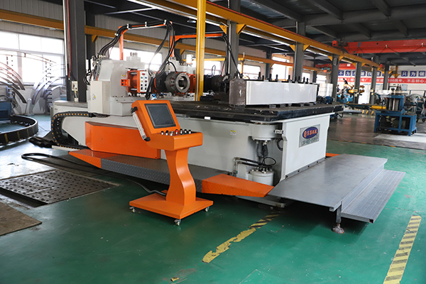 數(shù)控型材拉彎機(jī)（一）