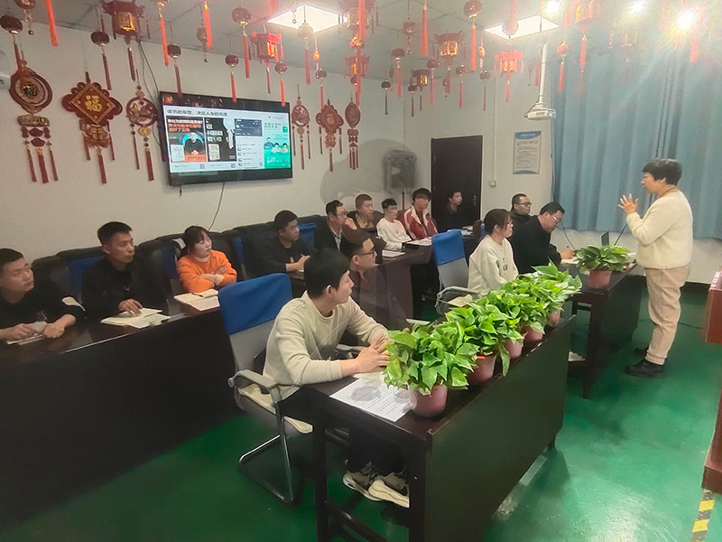 思維破繭，共赴成長：北京鋁型材彎弧加工廠共讀聯盟學習小組進階之旅