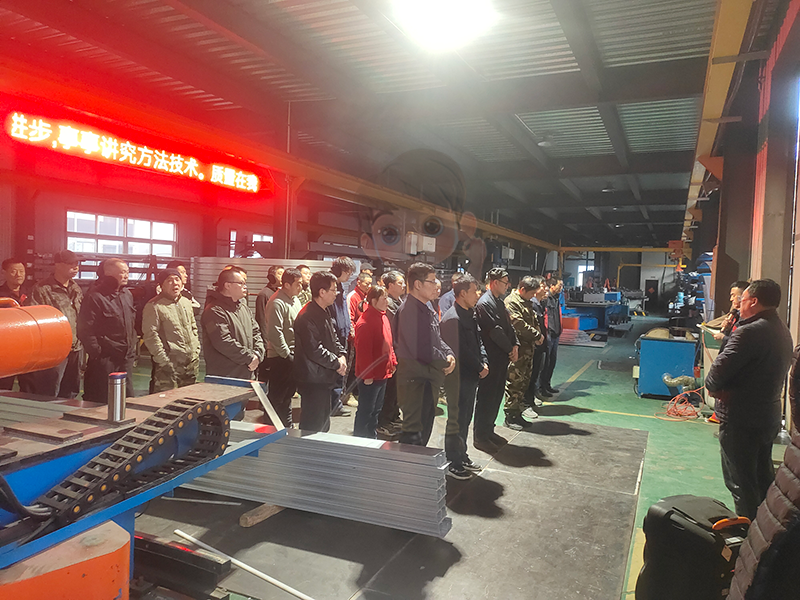 北京型材拉彎廠聚焦安全創新,助力團隊成長.png 北京型材拉彎廠聚焦安全創新,助力團隊成長.png