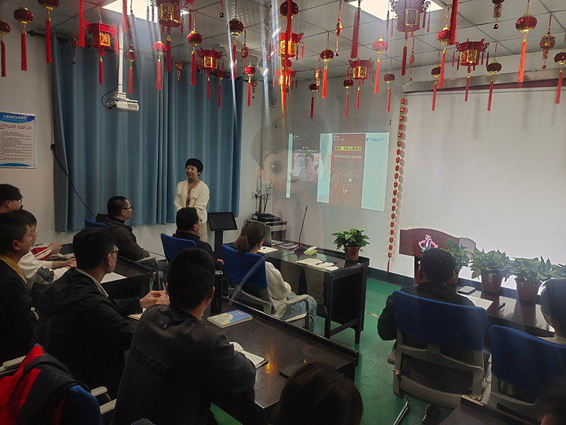 思維破繭，共赴成長：北京鋁型材彎弧加工廠共讀聯盟學習小組進階之旅