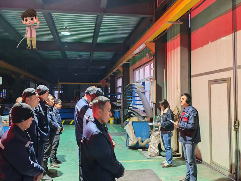 以精進(jìn)鑄魂 以安全護(hù)航｜北京型材拉彎廠家周一晨會(huì)凝聚發(fā)展新動(dòng)能