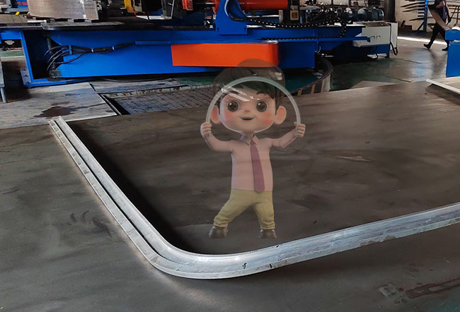 高鐵車窗鋁合金雙曲帶扭曲彎弧