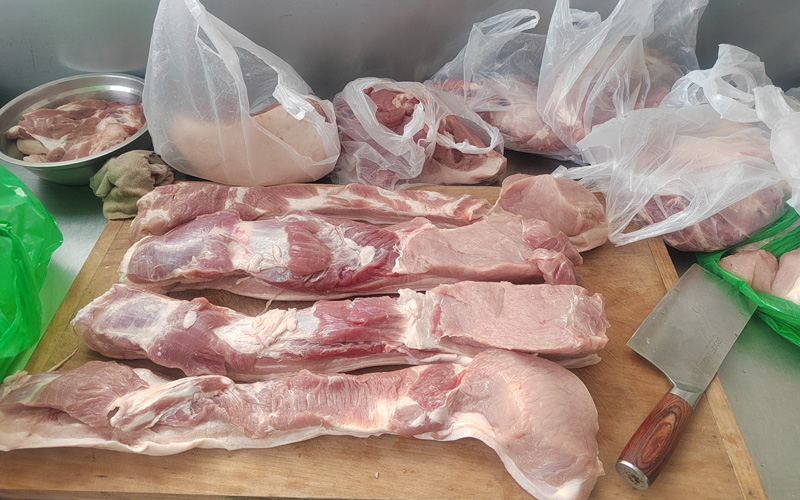 盛達偉業北京型材拉彎廠冬季關懷：發放勞動保護用品與組織聚餐活動的雙重溫暖