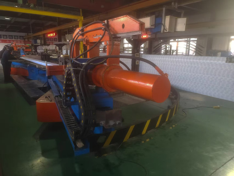 北京幕墻型材拉彎加工設(shè)備的選型與維護(hù):確保加工精度與生產(chǎn)效率的關(guān)鍵因素 北京幕墻型材拉彎加工設(shè)備的選型與維護(hù):確保加工精度與生產(chǎn)效率的關(guān)鍵因素